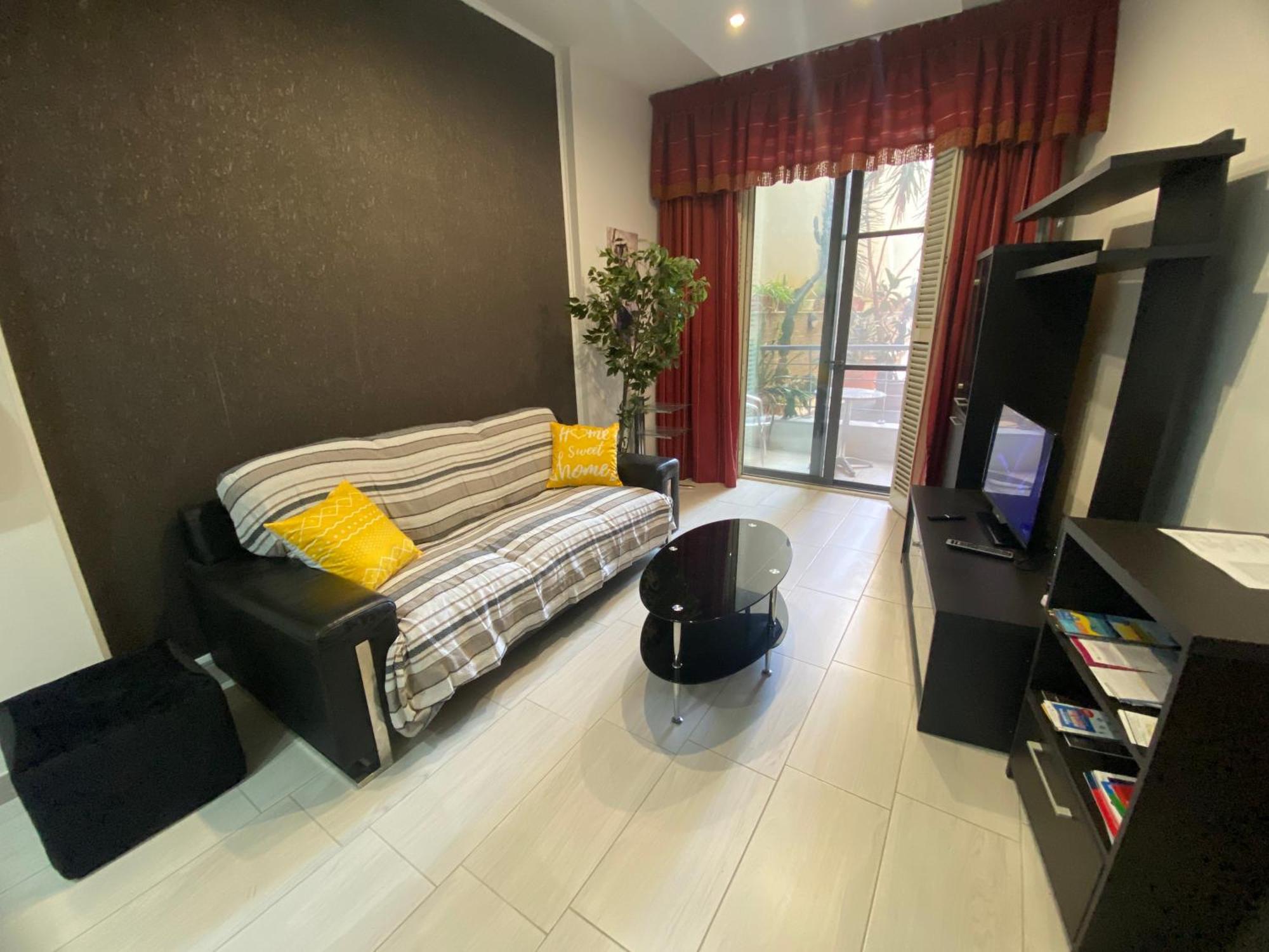 Bugibba Central Modern Apartment St. Paul's Bay Bagian luar foto